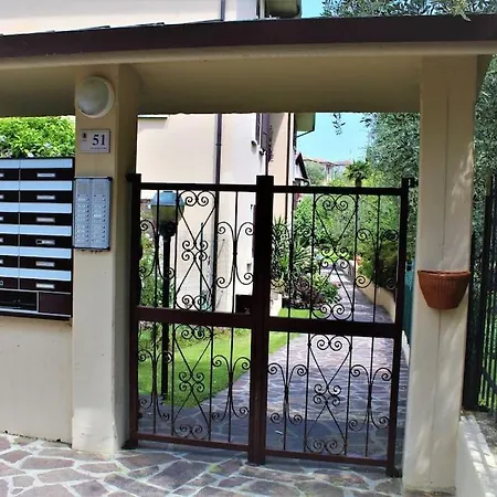 Apartamento Andy Zona Tranquilla Vicino Centro E Malcesine